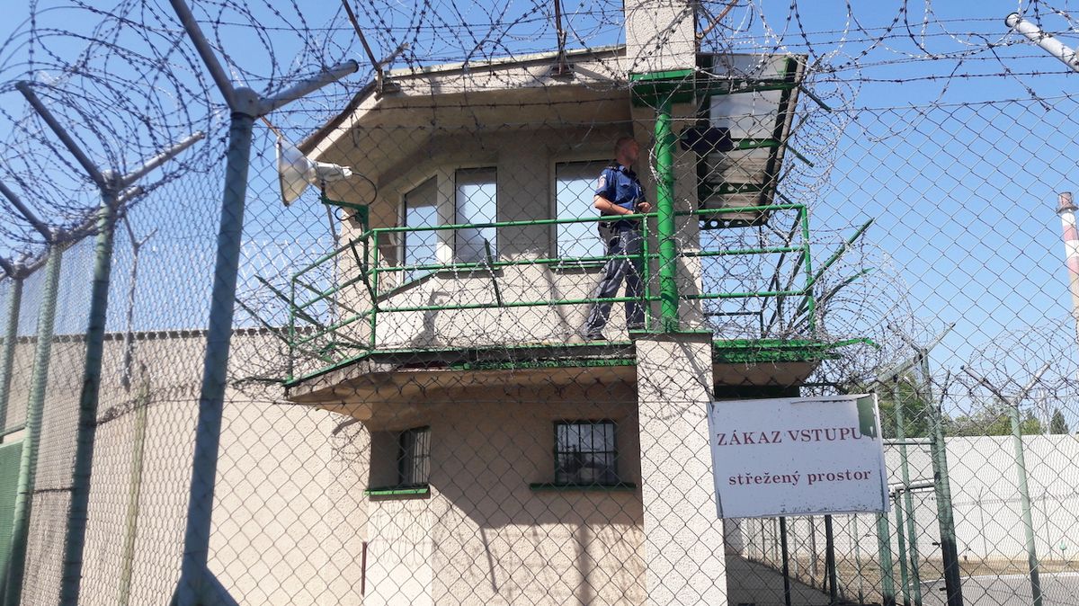 Muž ve věznici v Hradci zavraždil podle policie spoluvězně